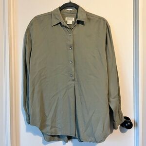 Vintage 1980s Banana Republic Sage Green Casual Button Down Shirt